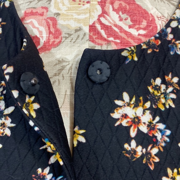 362. LOGO by Lori Goldstein floral coat - Picture 3 of 10